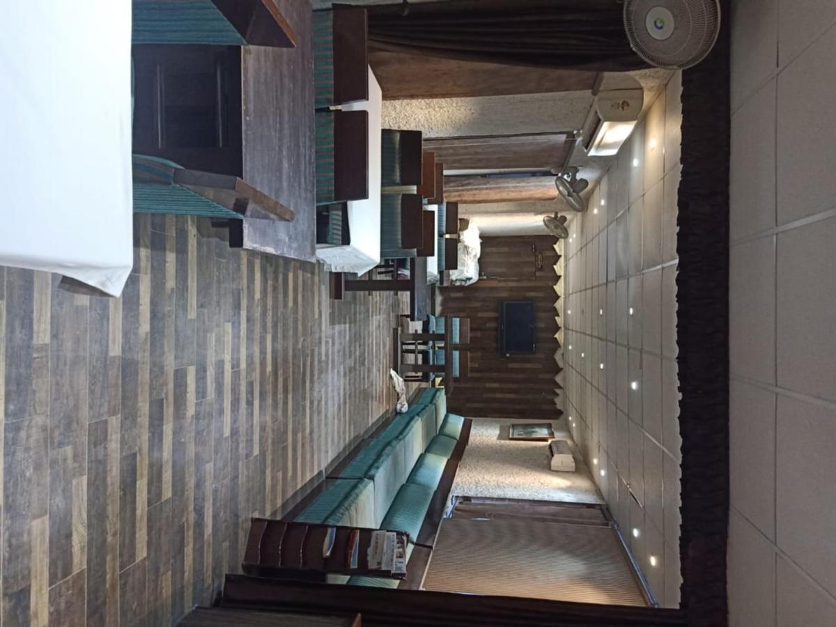 Hotel Clark Heights Neu-Delhi Exterior foto