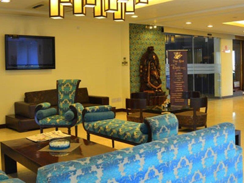Hotel Clark Heights Neu-Delhi Exterior foto