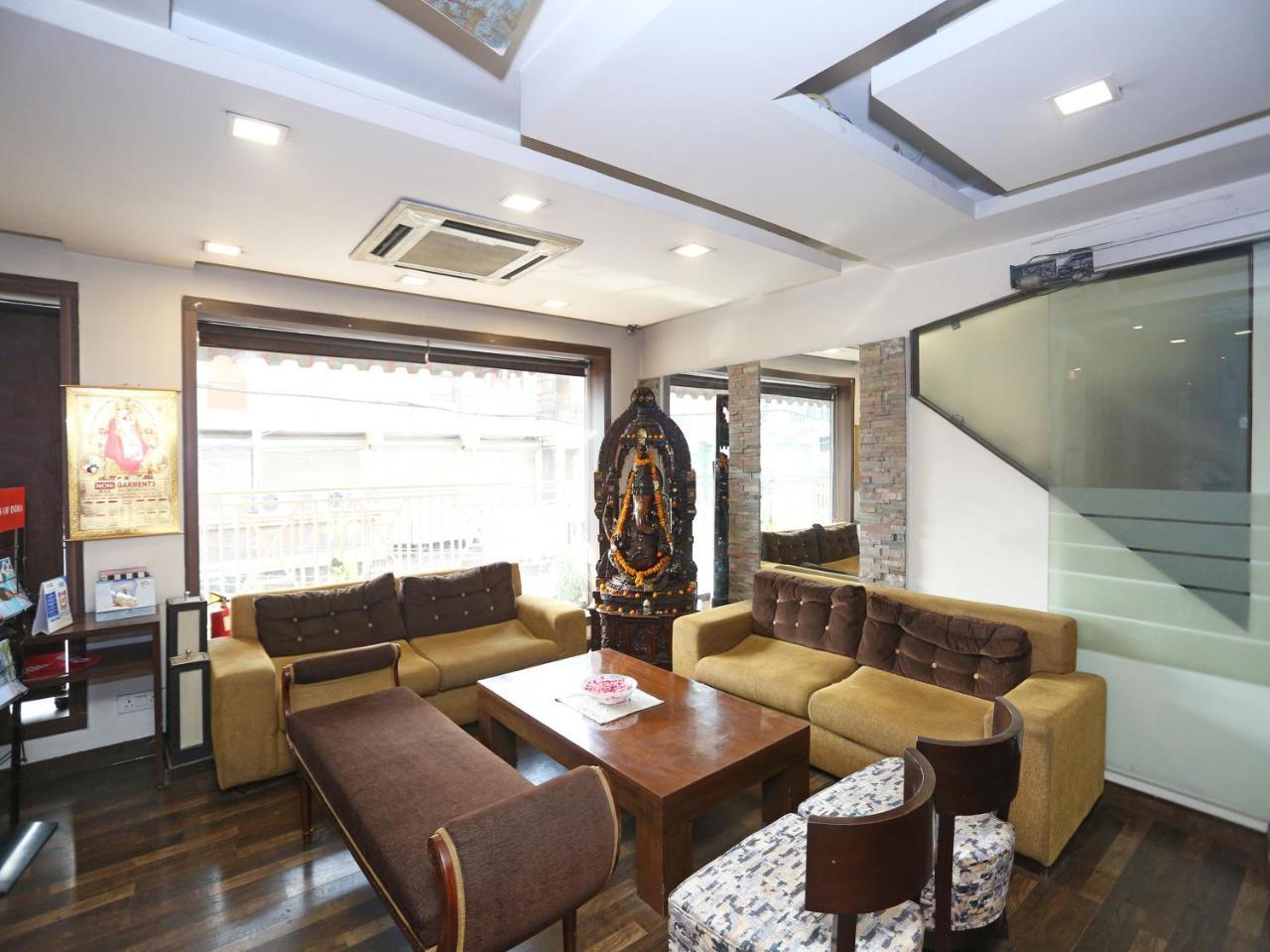 Hotel Clark Heights Neu-Delhi Exterior foto